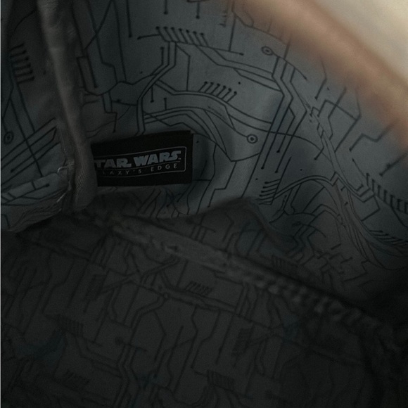 Star Wars Galaxy’s Edge Rose Gold R2-D2 Loungefly - Picture 5 of 6